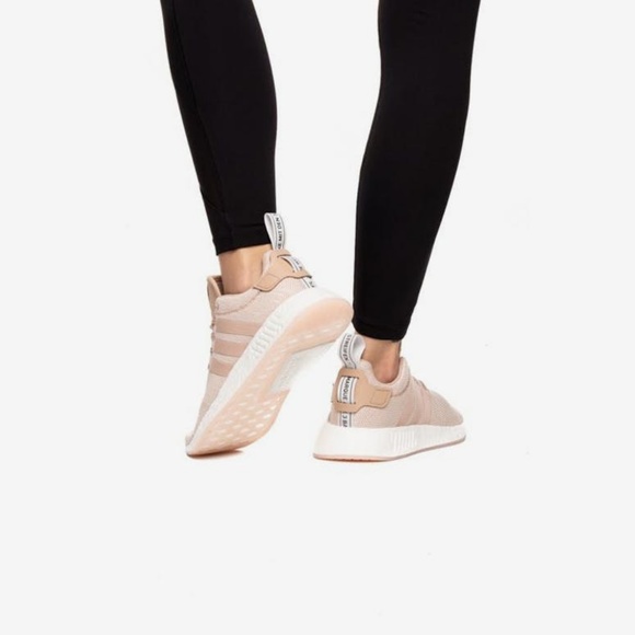 ADIDAS ORIGINALS WOMEN'S NMD R2 PINK/WHITE - Picture 3 of 8